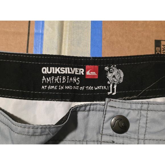 Quiksilver Amphibian Hybrid Men's Gray Swim Shorts Trunks Size 34 - Picture 7 of 9